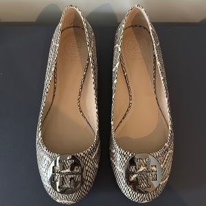 Tory Burch snakeskin flats size 8